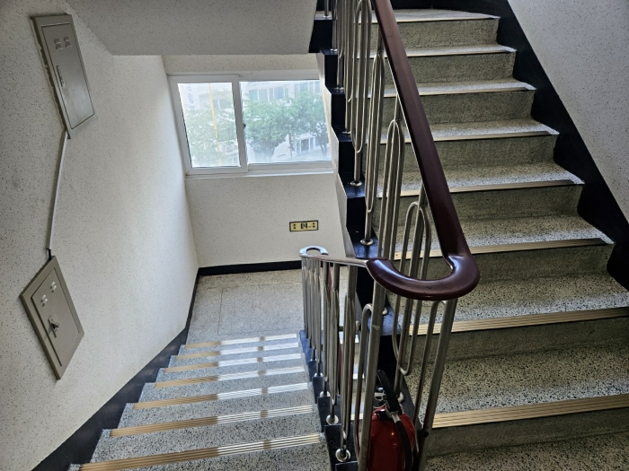 부산 연제구 연미로 14, 103동 5층506호 (연산 아파트 사진 3